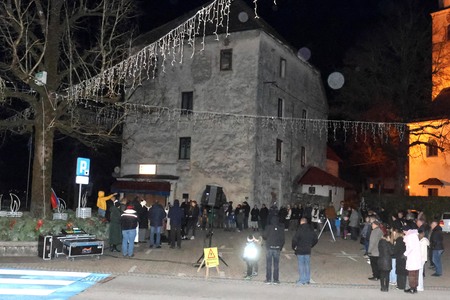 Prižig adventne svečke 04 Foto Ljubo Vukelič